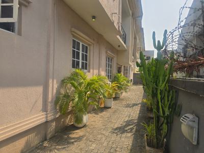 Self Services 3-bedroom Flat Apartment, Off Admiralty Road, Lekki Phase 1, Lekki, Lagos, Flat / Apartment for Rent