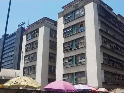 Complex with Twin Blocks on 5 Floors on 2500M2 of Land
