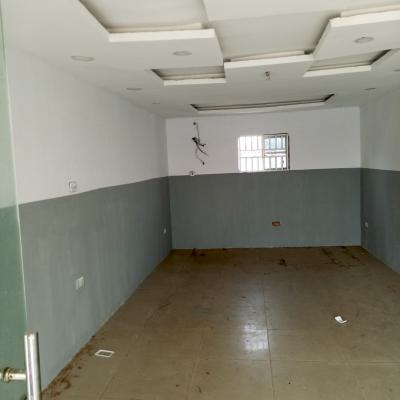 Sharp and Spacious Shop in Thomas Estate (upstairs), Thomas Estate Ajah-lekki, Ajah, Lagos, Shop for Rent