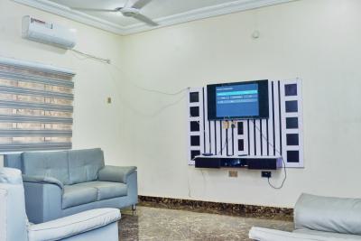 3-bedroom Apartment Nnewi, St Marys Junction, By Accunalysis Diagnostic Center, Nnewi, Anambra, Flat / Apartment Short Let