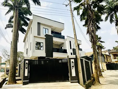 Brand New 4 Bedroom Fully Detached Duplex + BQ and Gatehouse and CCTV