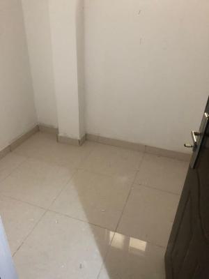 Bq with 24hrs Power Kitchen and Bathroom, on Admiralty Way, Lekki Phase 1, Lekki, Lagos, Self Contain (single Rooms) for Rent