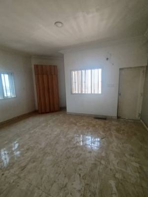 Massive 2 Bedroom on The Second Floor, Jahi, Abuja, Flat / Apartment for Rent