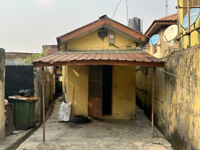 1 Bedroom, 2 Ogunsola St, Ikosi, Ketu, Lagos, Mini Flat (room and Parlour) for Rent