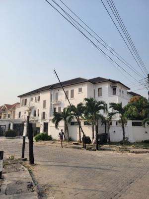 Well Built Serviced 3 Bedroom Apartment, Lekki Phase 1, Lekki, Lagos, Flat / Apartment for Rent