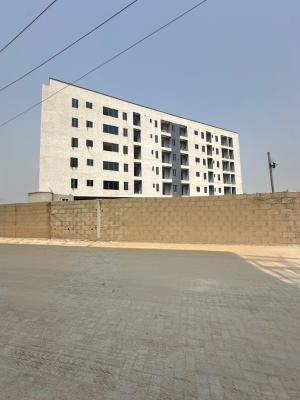 Beautifully Built 3bnedroom Apartment with Swimming Pool ,gym&elevator, Lekki Phase 1, Lekki, Lagos, Flat / Apartment for Sale
