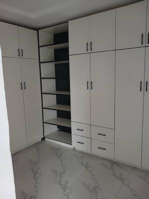 Executive Master Bedroom Upstairs, Orchid Rd, Close to Coastal Rd, Lekki, Lekki Phase 2, Lekki, Lagos, Flat / Apartment for Rent