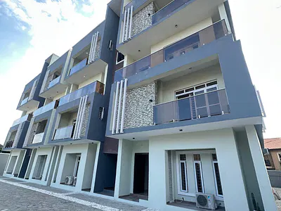 Luxury 3 Bedroom Maisonette with Amazing Facilities — Lekki Phase 1, Lekki, Lagos