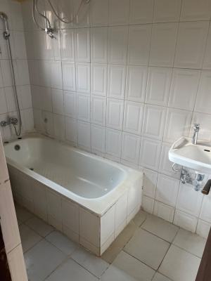 Nice 3 Bedroom Flat, Ground Floor, 3 Toilet, By Nicon Maitama Bridgr, Katampe, Abuja, Flat / Apartment for Rent