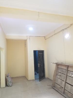 Fantastic 2 Bedroom Flat with All Room Ensuite with P.o.p, Willoughby Street Via Sterling Bank, Oyingbo, Yaba, Lagos, Flat / Apartment for Rent