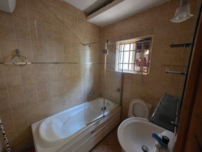 Spacious 3 Bedroom Flat, Maitama Main, Maitama District, Abuja, Flat / Apartment for Rent