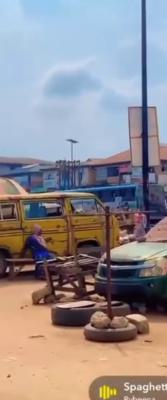 Commercial Land for Sa in Ikorodu Garage  Land Size : 3 Plot   Fence, Location: Ikorodu,lagos Road, Ikorodu, Lagos, Commercial Land for Sale