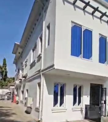 Standard Spacious 5 Bedroom Semi-detached Duplex with Bq, Maitama District, Abuja, Semi-detached Duplex for Rent