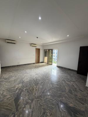 Spacious 3bedroom Fully Serviced with Bq, Lekki Phase 1, Lekki, Lagos, Flat / Apartment for Rent