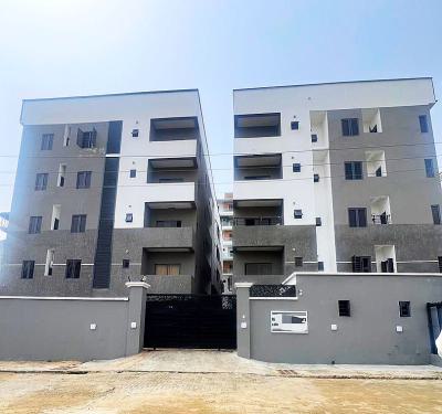 Well-designed 3-bedroom Apartment with Gym & Elevator, Lekki Phase 1, Lekki, Lagos, Flat / Apartment for Rent