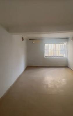 Clean 2 Bedroom Flat, Office/ Residence,tarred Rd, Maitama Main(tarred), Maitama District, Abuja, Flat / Apartment for Rent