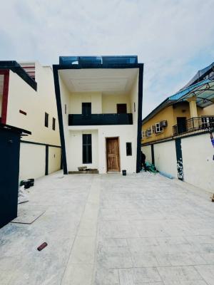 Exquisitely Spaciously Built 5 Bedrooms Detached Duplex with Bq, Ogudu Gra, Ojota, Lagos, Detached Duplex for Sale