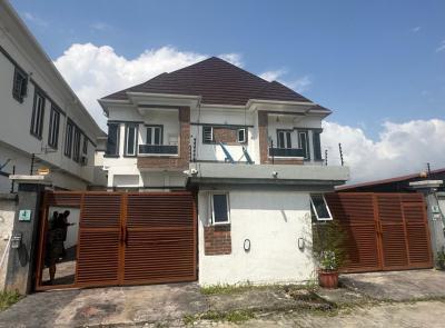 Distress 4bedroom Semi Detached with a Bq, Orchid Lekki, Lekki, Lagos, Semi-detached Duplex for Sale