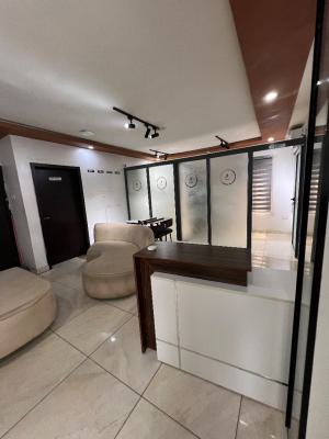 Serviced 2bedroom at Lekki Phase 1 for Commercial Use, Off Admiralty Way Lekki Phase 1, Lekki Phase 1, Lekki, Lagos, Flat / Apartment for Rent