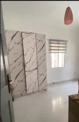 Room in a Shared Apartment, Bera Estate Chevron Drive, Lekki Phase 2, Lekki, Lagos, Flat / Apartment for Rent