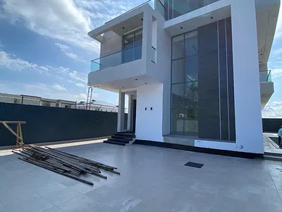 Contemporary House with Elevator