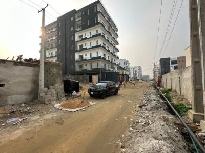 Luxury Three Bedroom with Bq Apartment, Lekki Phase 1, Lekki, Lagos, Block of Flats for Sale