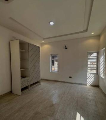 Lovely 2 Bedroom Flat, Ikeja, Lagos, Flat / Apartment for Rent