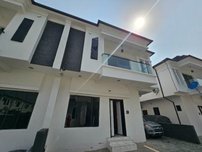 Stunning 4 Bedroom Semi Detached House with Gym and BQ
