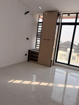 2 Bedroom Apartments with a Balcony, Ologolo, Lekki, Lagos, Flat / Apartment for Sale