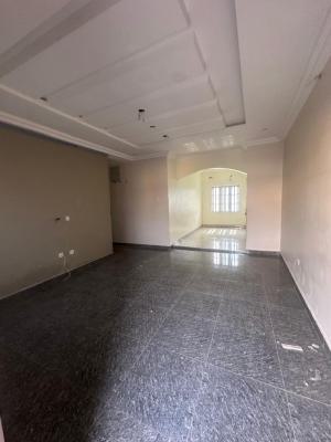 Lovely 3 Bedroom Flat, Gbagada, Lagos, Flat / Apartment for Rent