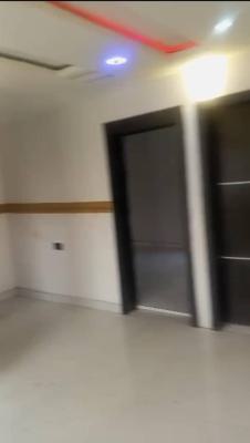 Lovely 2bedroom Flat, Arowojobe Estate, Mende, Maryland, Lagos, Flat / Apartment for Rent