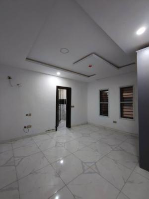 Lovely 2 Bedroom Apartment Plus Bq 24hrs Power, Lekki Phase 1, Lekki, Lagos, Flat / Apartment for Rent