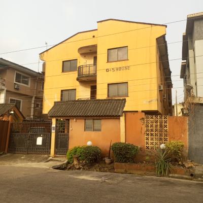 a Decent Block of Six Flats, Surulere, Lagos, Flat / Apartment for Sale