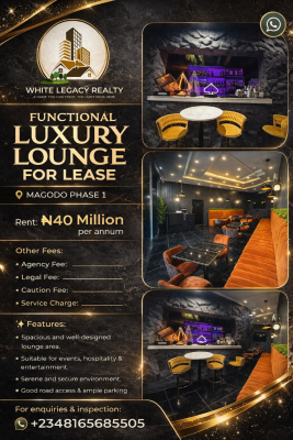 Functional Lounge, Spacious and Well-designed Area, Gra Phase 1, Magodo, Lagos, Restaurant / Bar for Rent