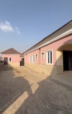 Massive 4bedroom En-suite Bungalow +bq+ Tarred Road, in an Estate, Galadimawa, Abuja, Detached Bungalow for Sale