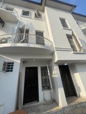 Very Spacious and Beautiful 1 Bedroom & Parlour with an Additional Lau, Off Admiralty Way, Lekki Phase 1, Lekki, Lagos, Mini Flat (room and Parlour) for Rent