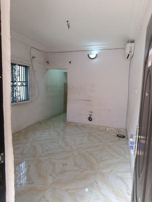Decent Mini Flat Upstairs, Pedro Shomolu, Pedro, Gbagada, Lagos, Mini Flat (room and Parlour) for Rent