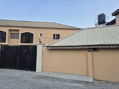 3 Bedrooms Blocks of Flats and BQS on More Than One Plot — Lekki, Lagos
