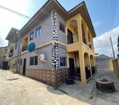 a Block of Flats Consists of 3 Nos 2 Bedroom Flat & 4 Nos Mini Flat, Akinyemi - Ring Road, Challenge, Ibadan, Oyo, Flat / Apartment for Sale