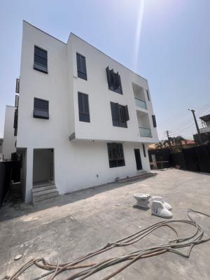 3 Bedroom Apartment with Bq Available, Lekki Phase 1, Lekki, Lagos, Flat / Apartment for Rent