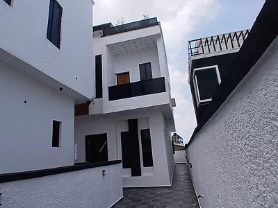 Luxury 3 Bedrooms with BQ