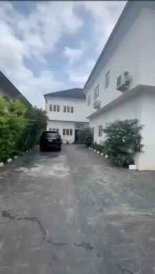 Top 2 Units of 2 Bedroom Flat, Lekki Phase 1, Lekki, Lagos, Flat / Apartment for Rent