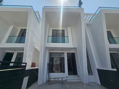 Stunning 4 Bedroom Detached House with BQ