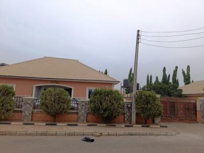 3 Bedroom Bungalow, Lugbe Airport Road, Lugbe District, Abuja, Detached Bungalow for Sale