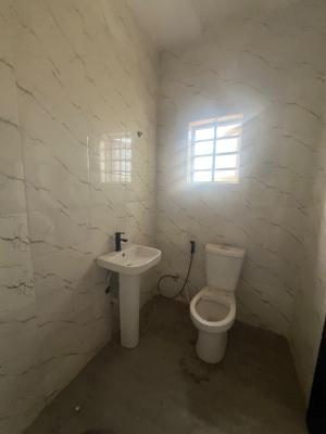 2 Bedroom Flat, Victory Estate, Ogombo, Ajah, Lagos, Flat / Apartment for Rent