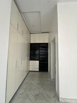 Spacious and Very Clean Master Bedroom in a Shared Apartment Upstairs., Orchid Road Before Roundabout, Lekki, Lagos, Flat / Apartment for Rent