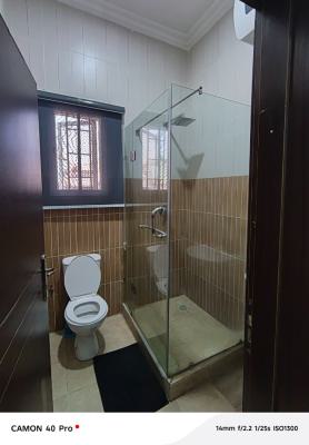 a Room Shared Apartment in Gardogan Estate, Gardogan Estate Osapa London, Lekki Phase 1, Lekki, Lagos, Self Contain (single Rooms) for Rent