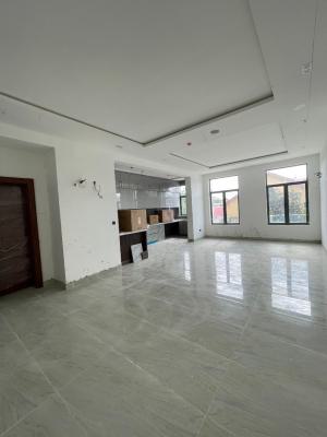 Two (2) Bedroom Apartment with Pool, Lekki Phase 1, Lekki, Lagos, Flat / Apartment for Rent