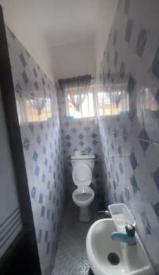 Spacious Miniflat  in a Very Accessible Axis, Onigbongbo, Maryland, Lagos, Mini Flat (room and Parlour) for Rent