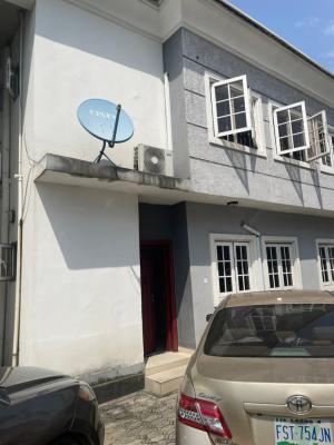 2 Bedroom Ground Floor in a Duplex, Off Admiralty Way, Lekki Phase 1, Lekki, Lagos, Office Space for Rent
